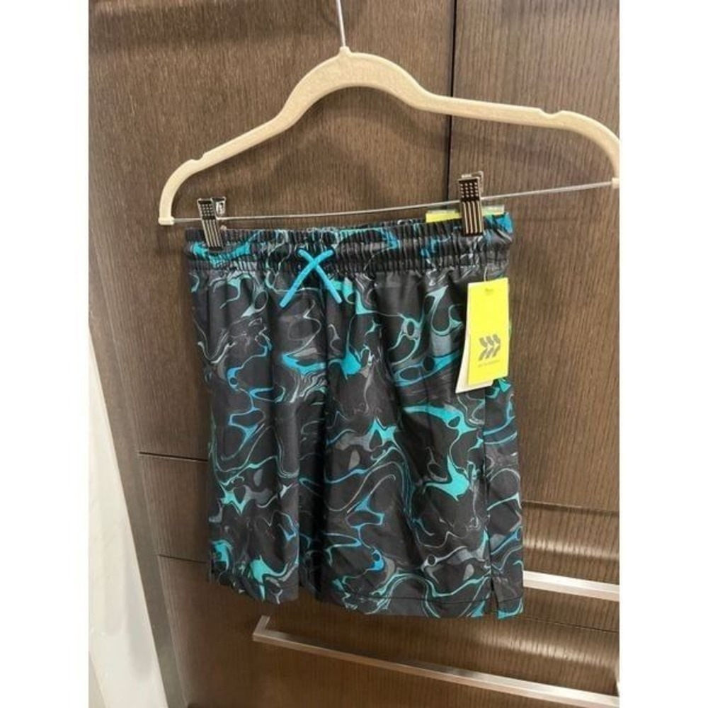 All in motion boys 8 shorts new with tags
